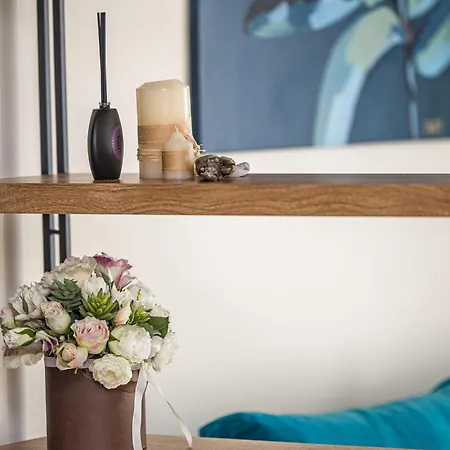 Апартаменты Mona *